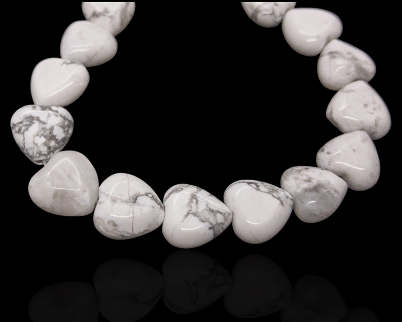 Бусины Кахолонг форма сердечки 105мм натуральный камень Белый